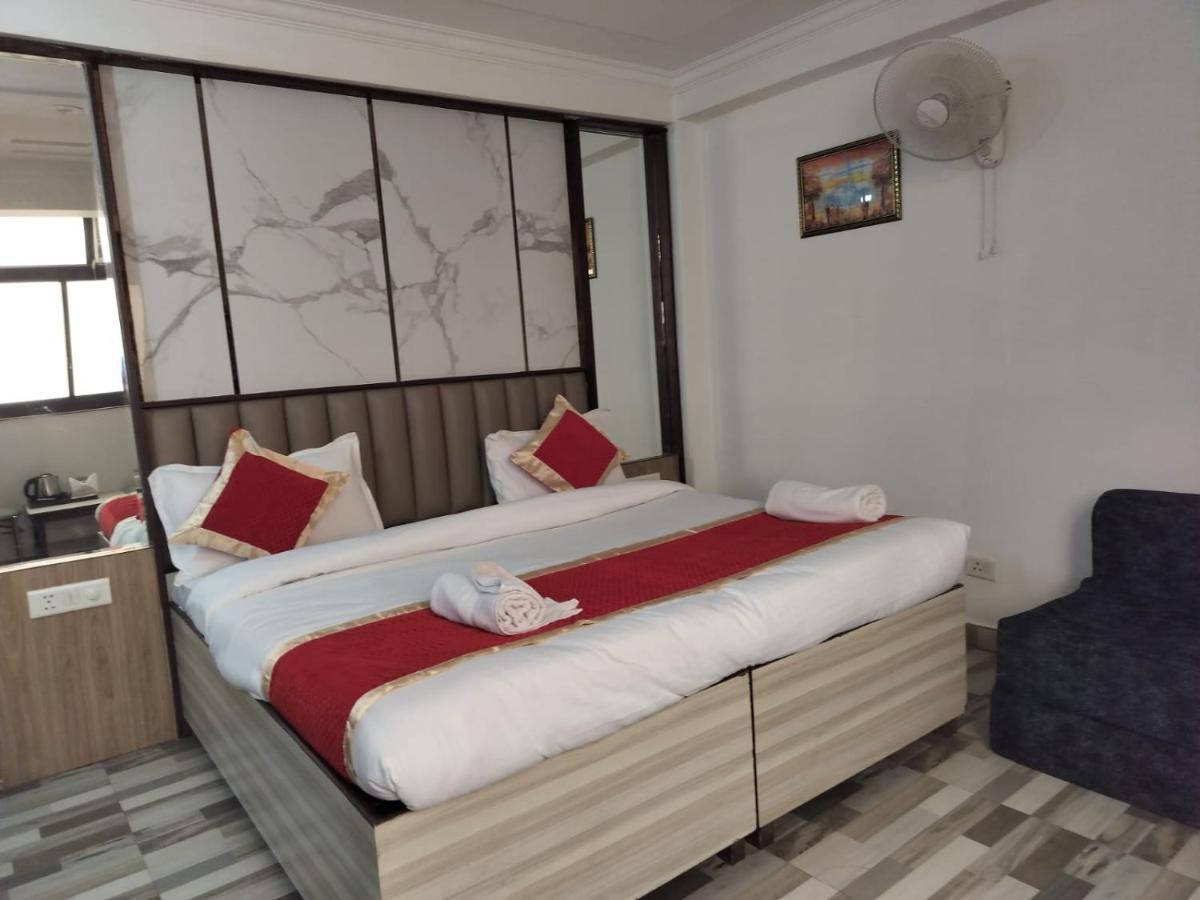 Hotel Clink New Delhi Airport 外观 照片