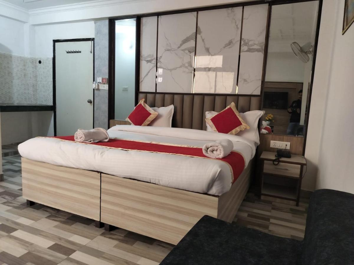Hotel Clink New Delhi Airport 外观 照片