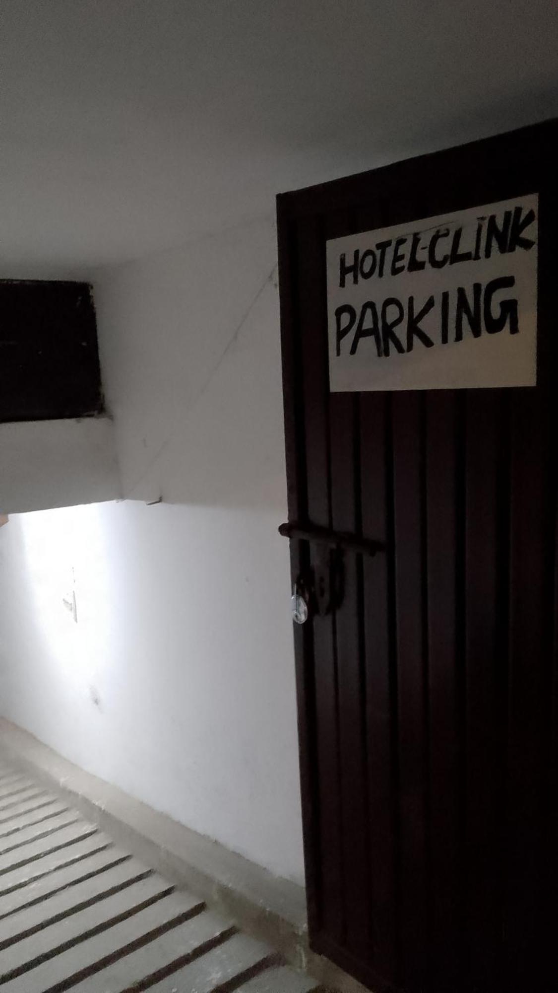 Hotel Clink New Delhi Airport 外观 照片