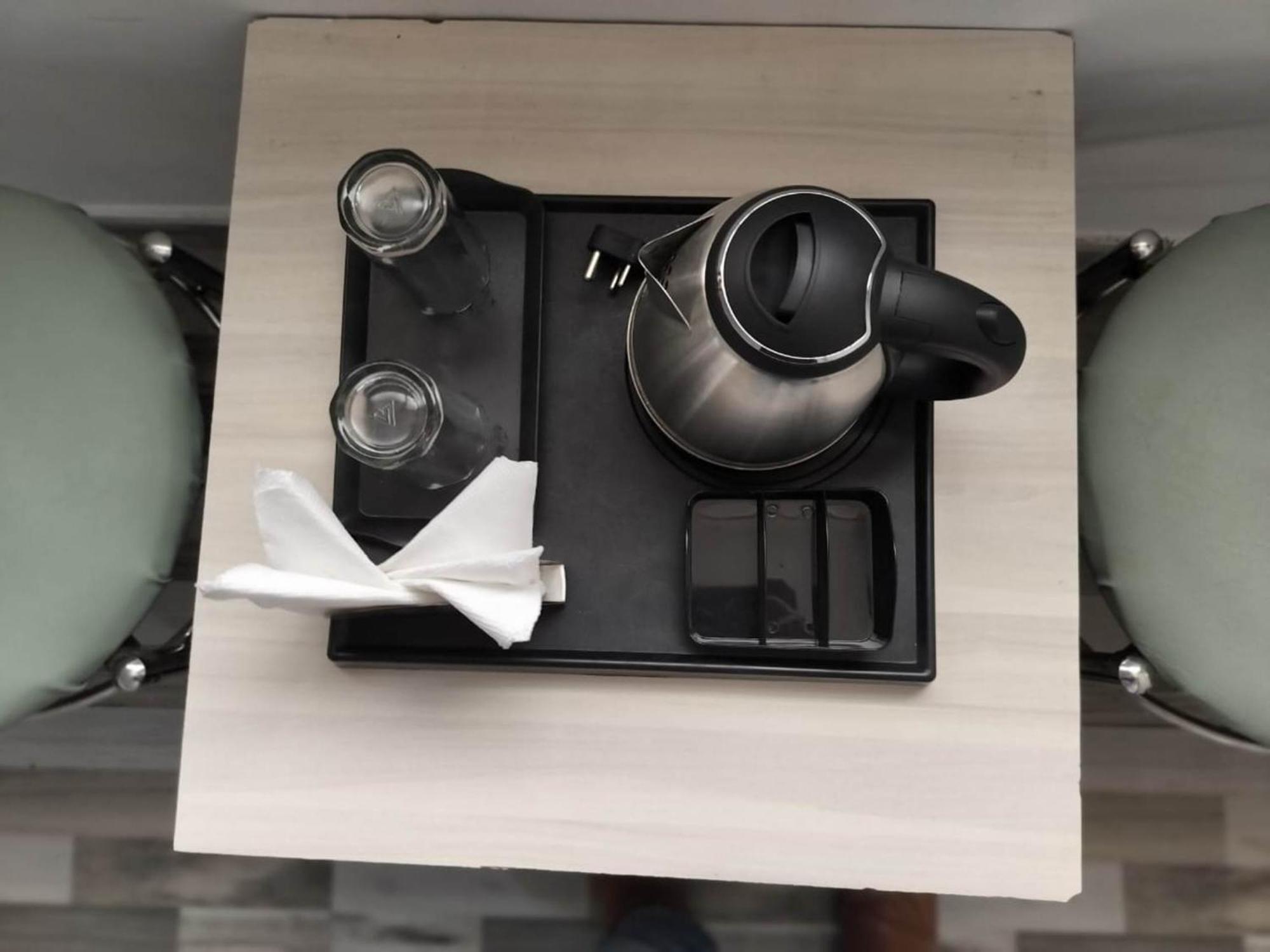 Hotel Clink New Delhi Airport 外观 照片